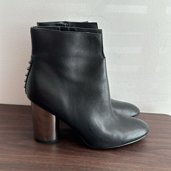 Kendall + Kylie Black Leather Metallic Heel Ankle Booties Sz 9 - Picture 3 of 10